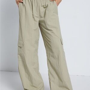 PacSun Relaxed Pull On Cargo Pants size M